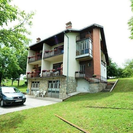 Vila Trtovic Nova Varos Luaran gambar