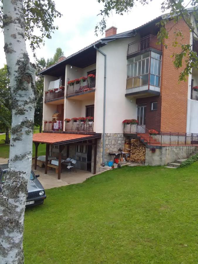 Vila Trtovic Nova Varos Luaran gambar